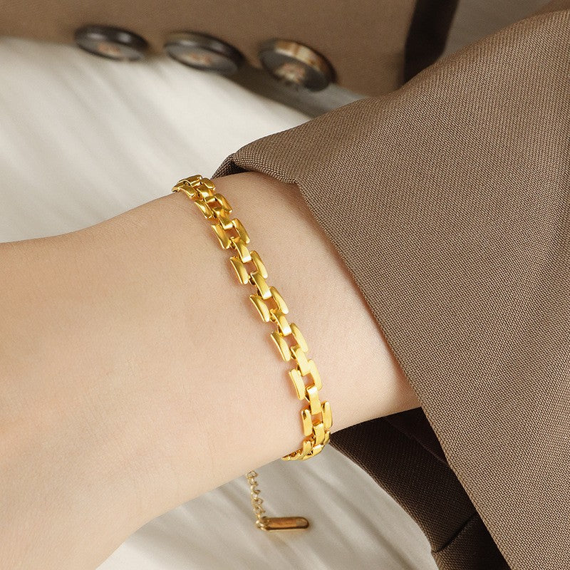 Polished Curved Link Bracelet