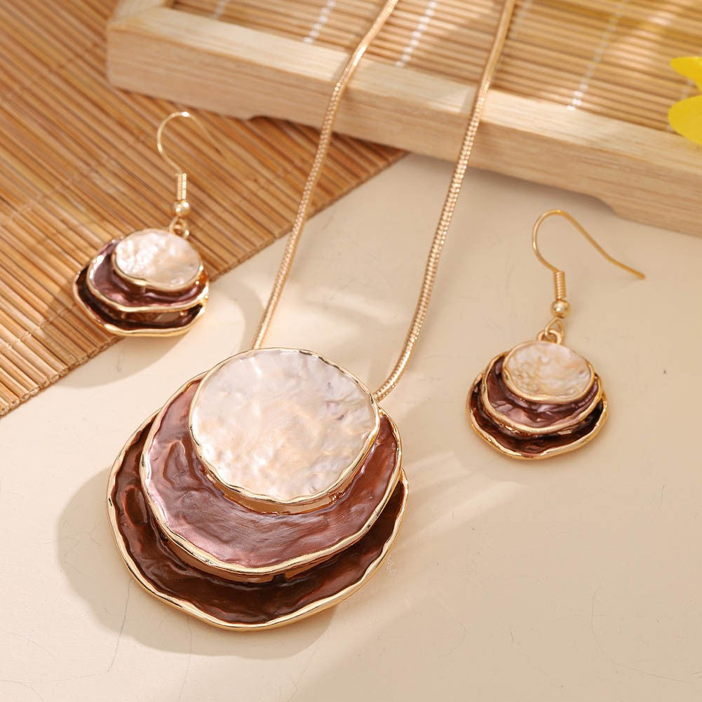 Layered Shell Disc Necklace & Earring Set