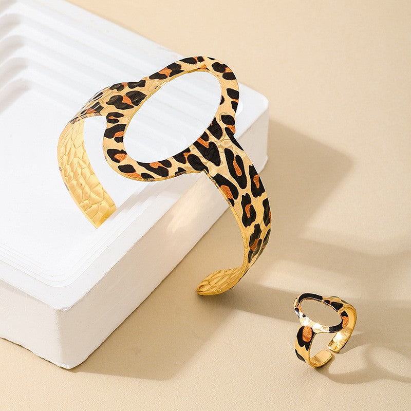 Hammered Oval Cuff & Ring Set