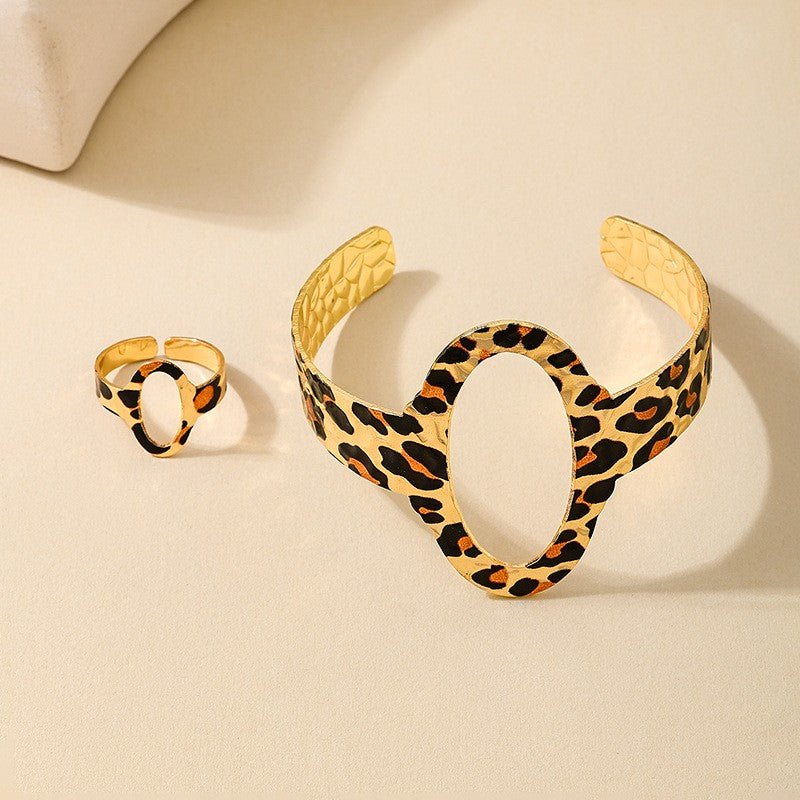 Hammered Oval Cuff & Ring Set