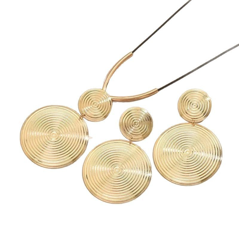 Ribbed Disc Necklace & Earring Set