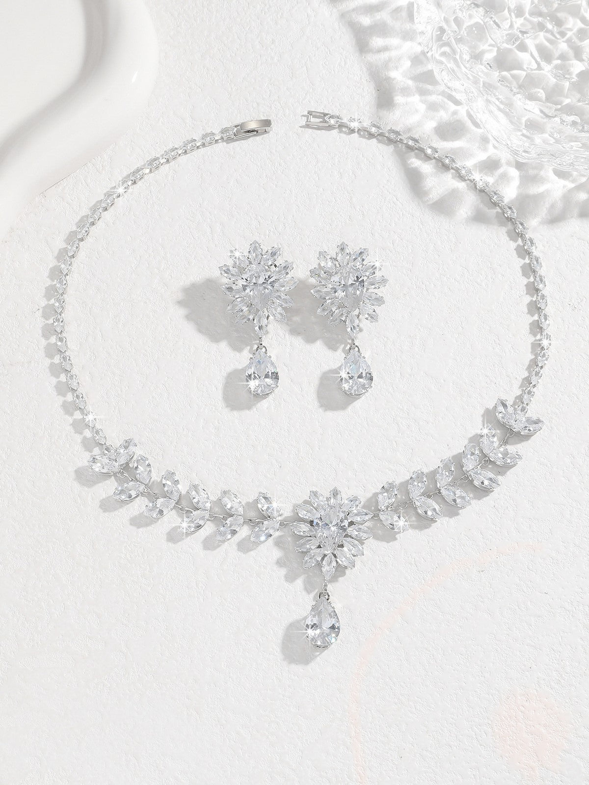 Zircon Floral Teardrop Jewelry Set