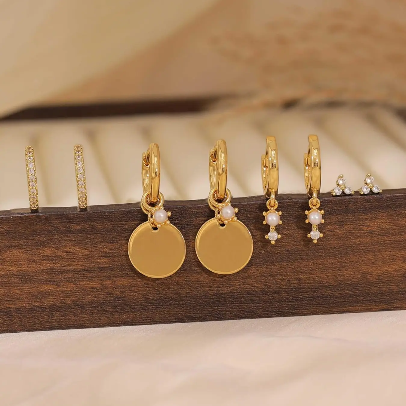 4pc Stackable Earrings Set