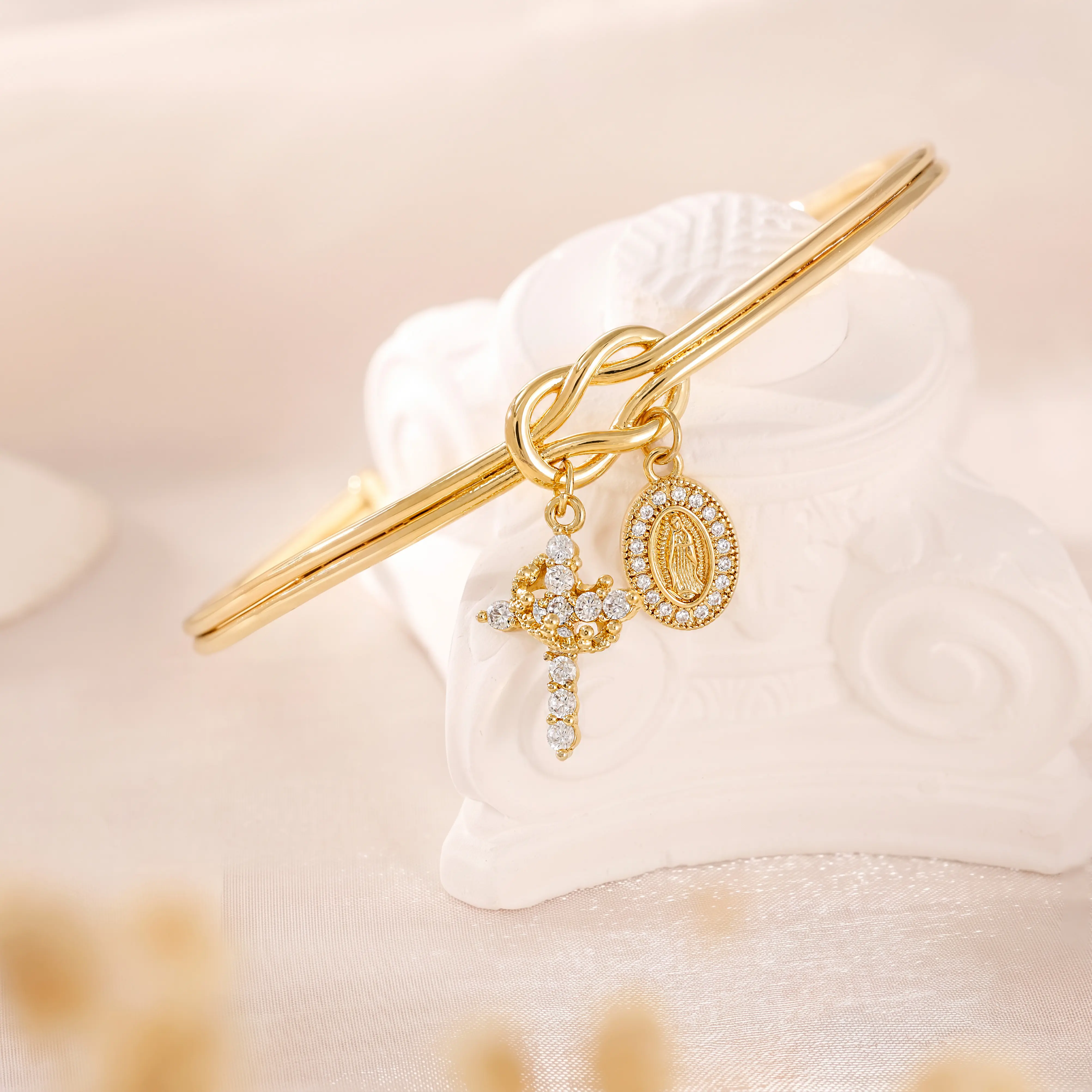 Cross Crown Knot Bracelet
