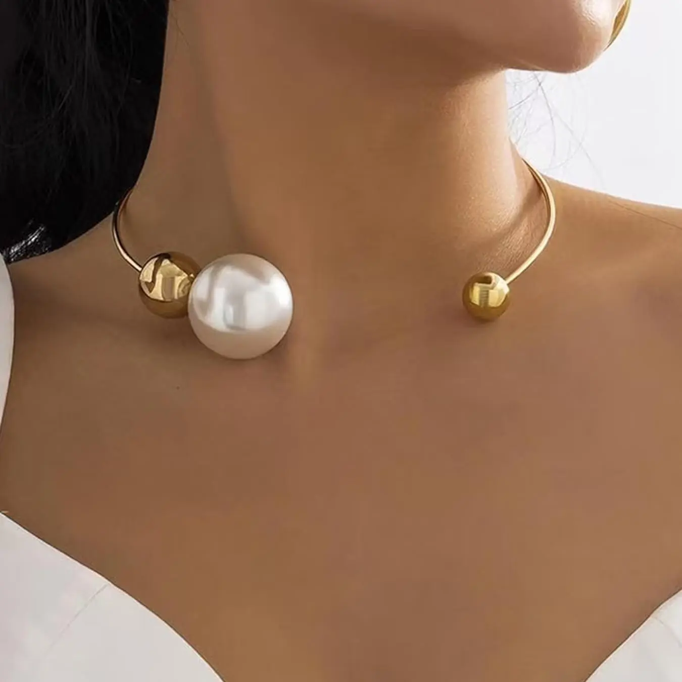 Pearl Open Choker Necklace