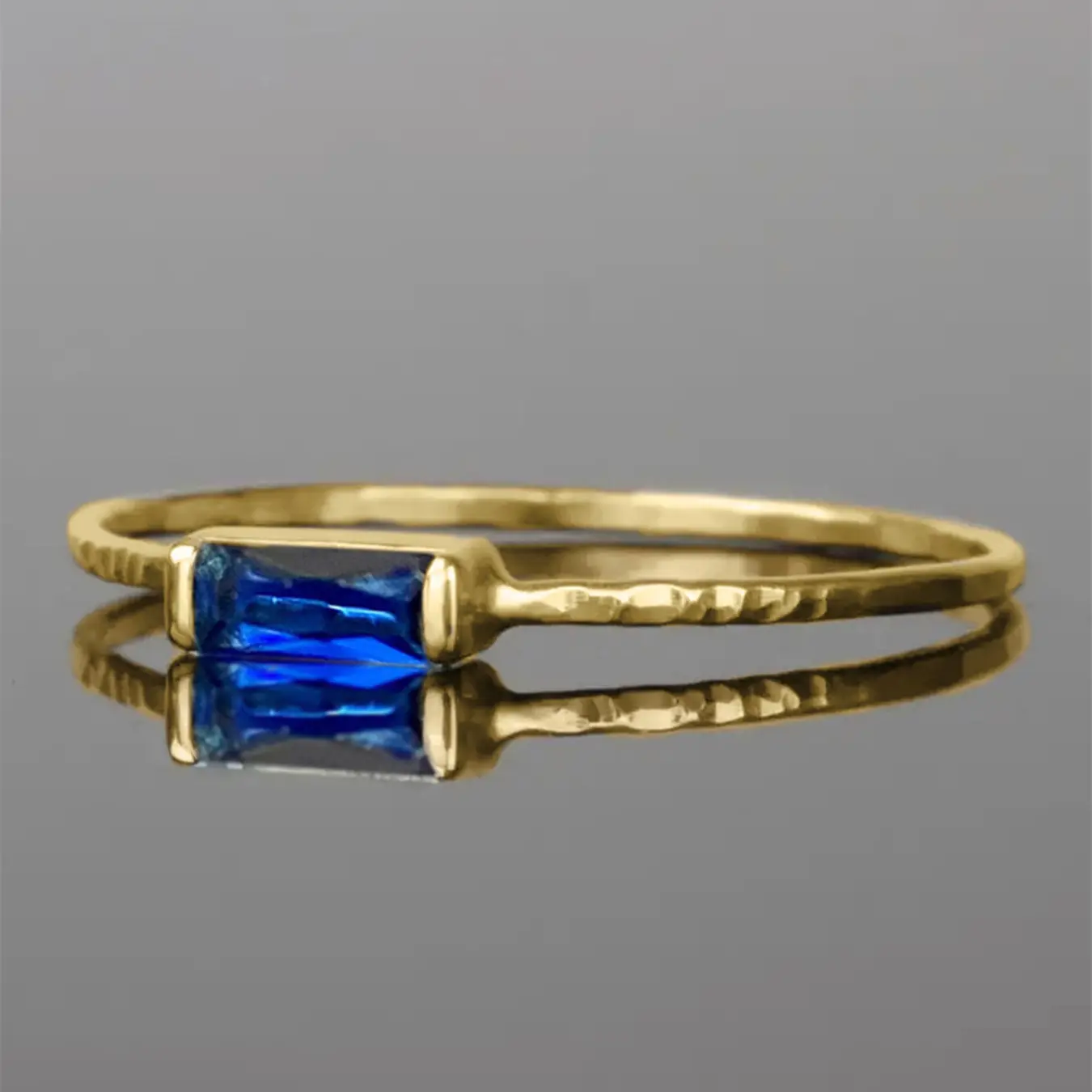 Mini Rectangle Band Ring