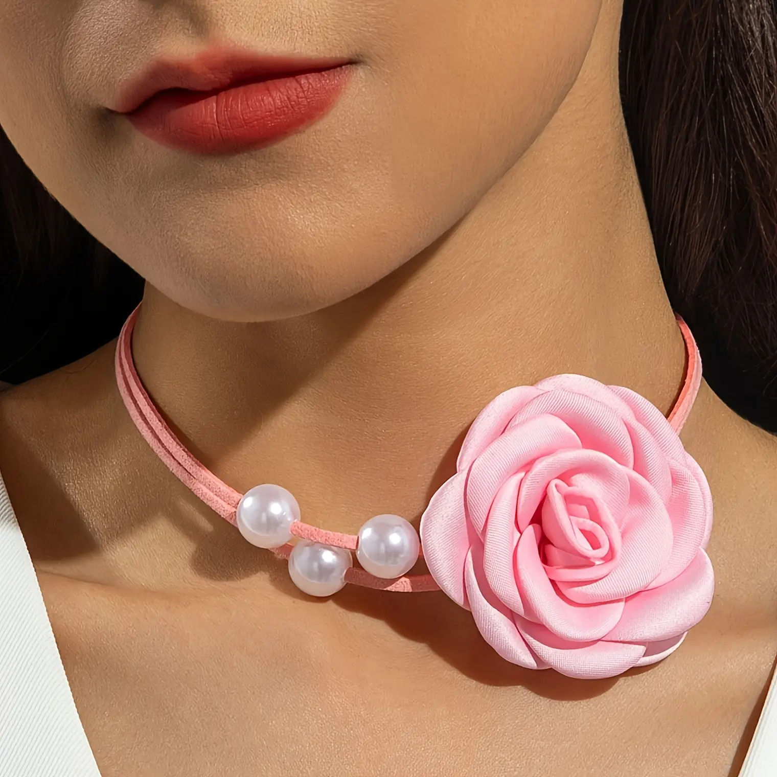 Rose Collarbone Necklace