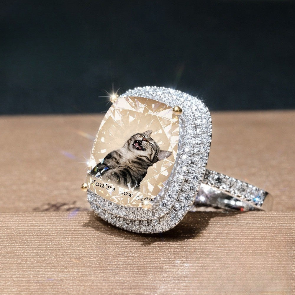 Yawning Cat Square Ring