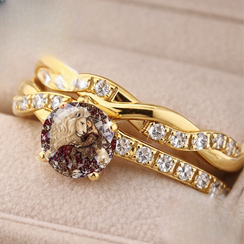 Twisted Lion & Crystal Ring