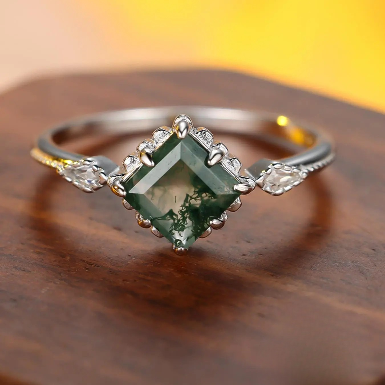 Seaweed Rhombus Ring