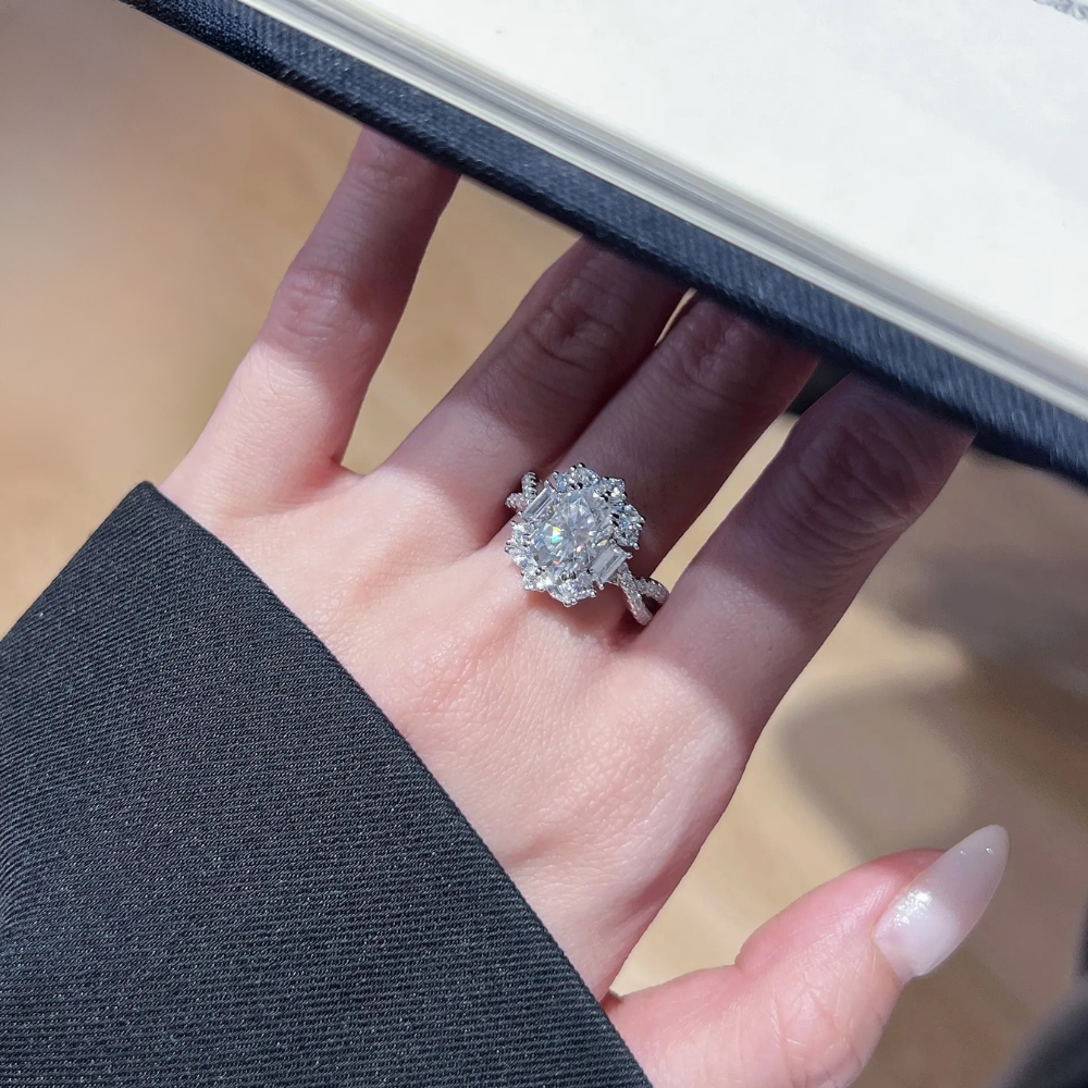 Elegant Oval Twist Ring