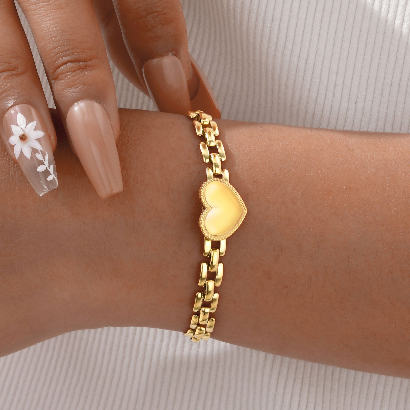 Gold Heart Link Chain Bracelet