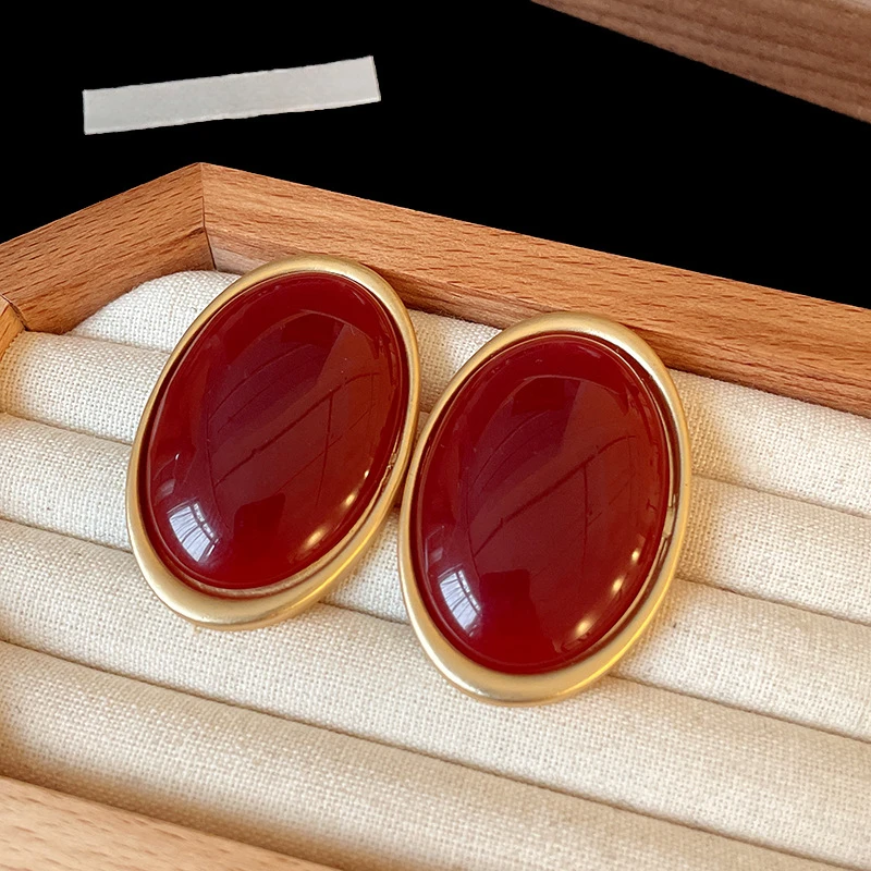 Vintage Oval Stud Earrings