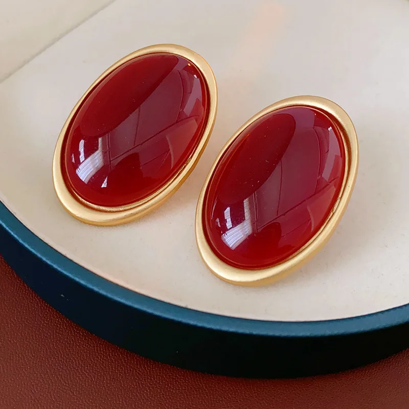 Vintage Oval Stud Earrings