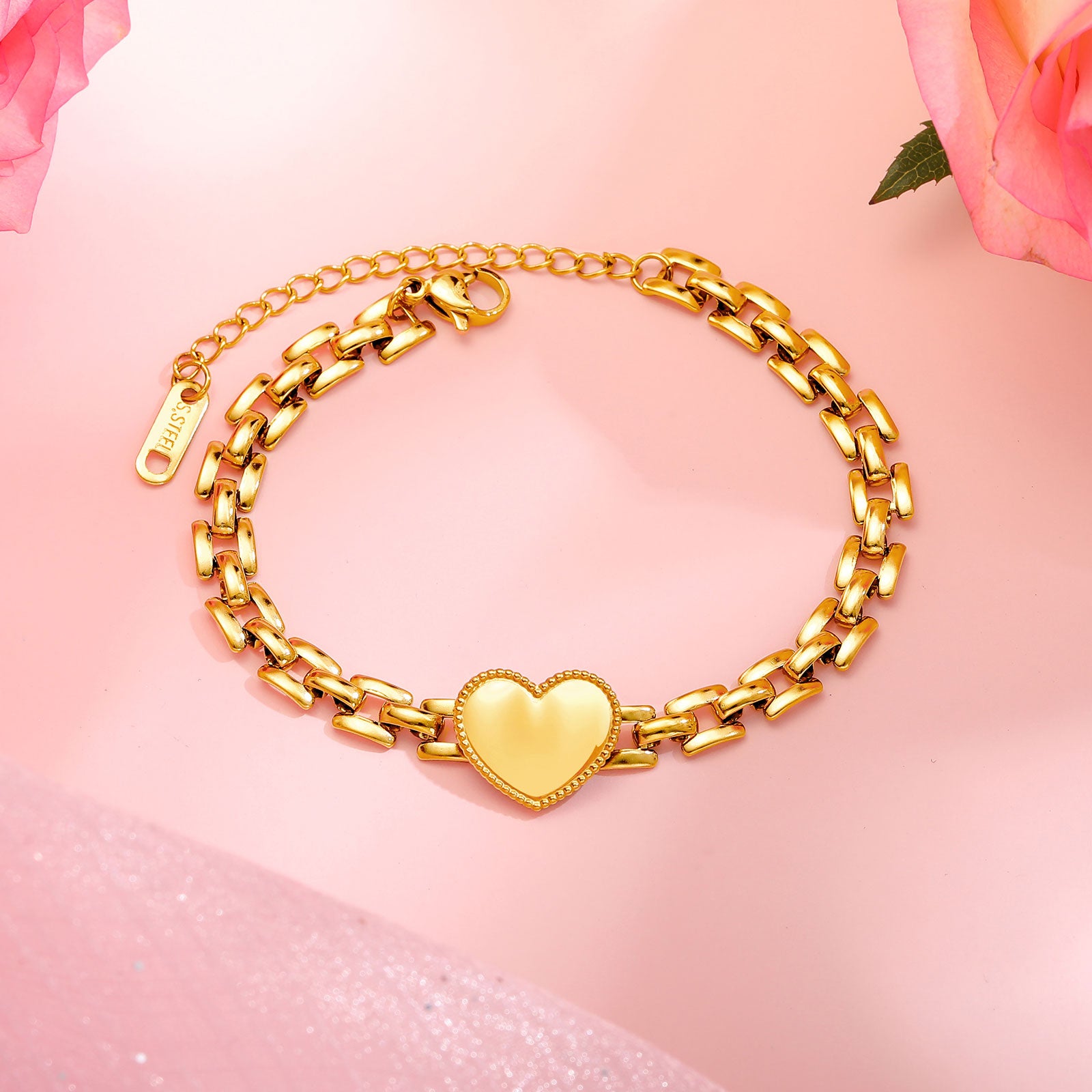 Gold Heart Link Chain Bracelet