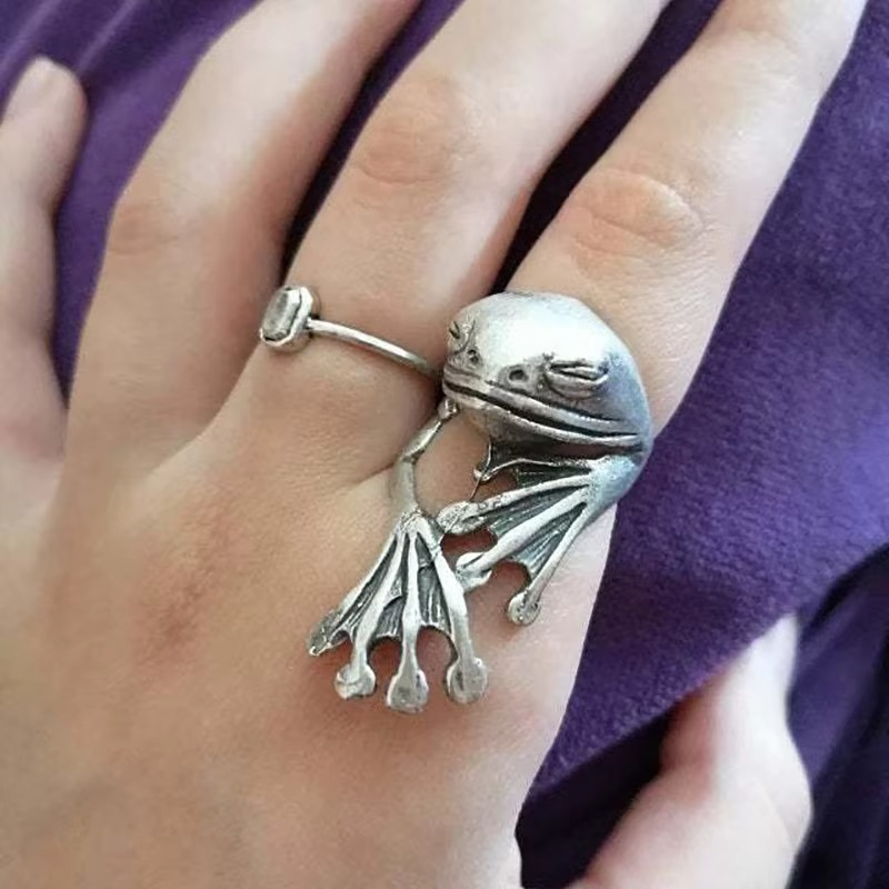 Sleeping Cat Wrap Ring