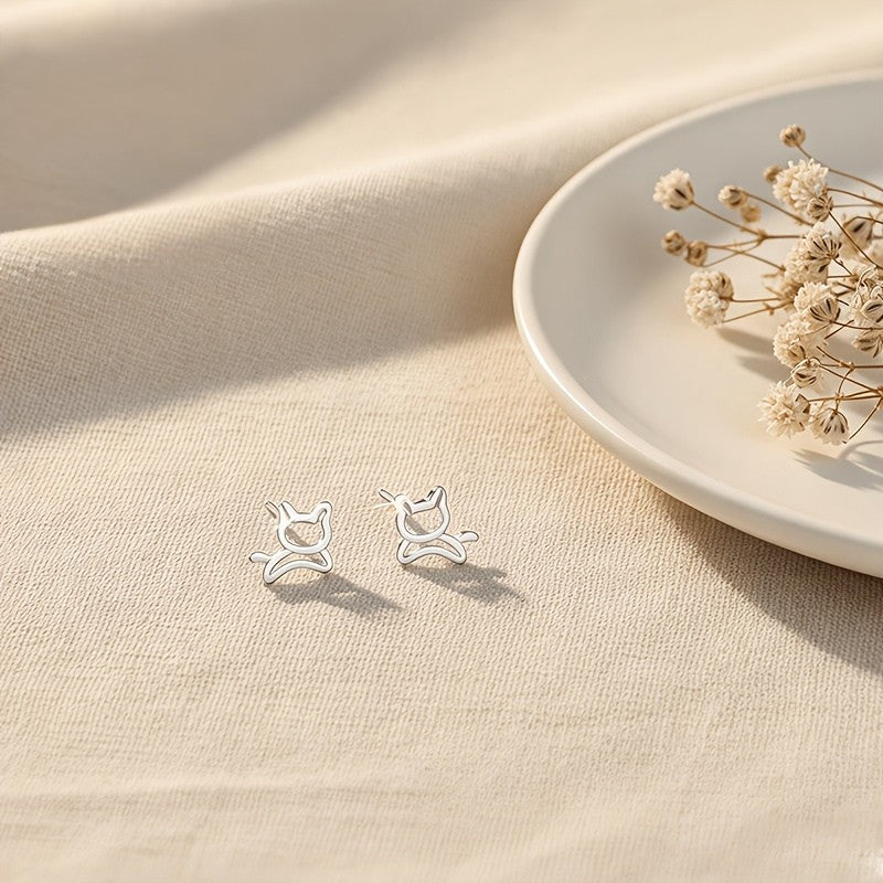 Sitting Cat Stud Earrings