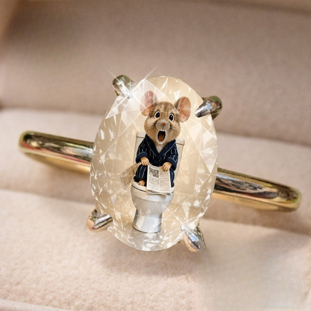 Mouse Reading Oval Ring
