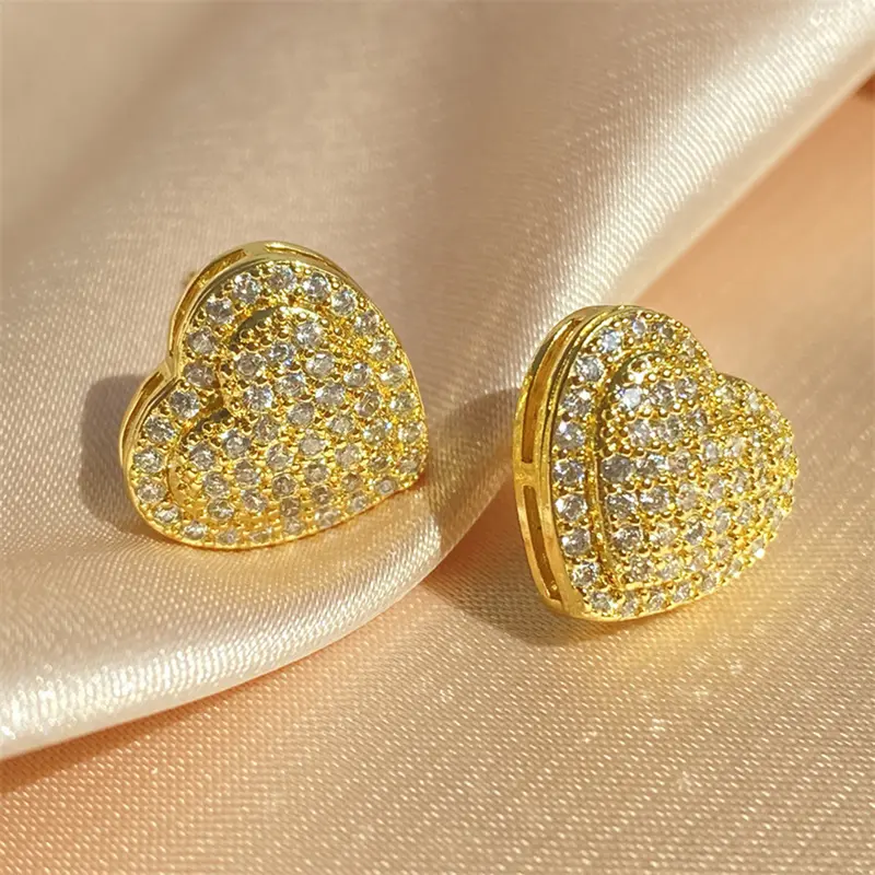 Dazzling Heart Earring