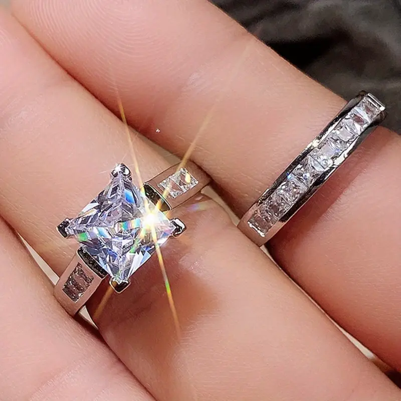 2pc Sparkling Ring Set