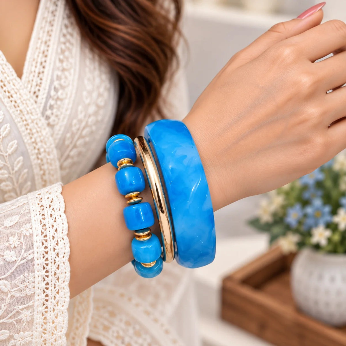 Turquoise Resin & Beaded Bangle Set