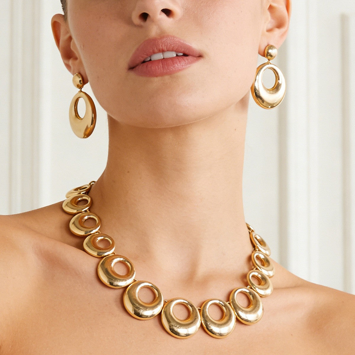 Glossy Oval Link Necklace & Earring Set