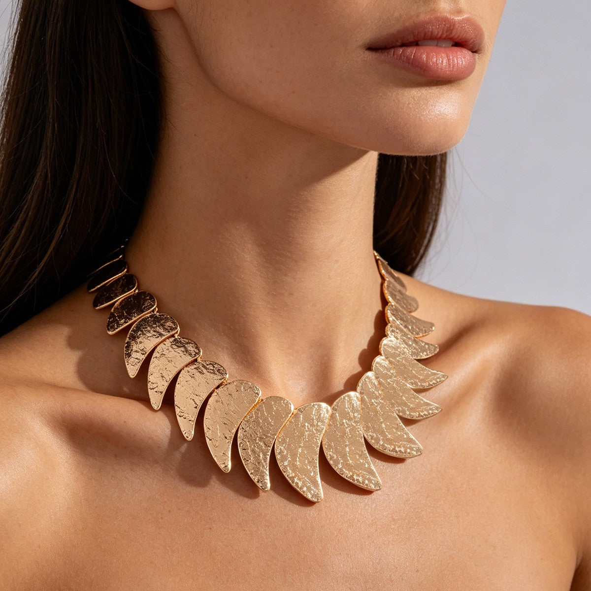 Textured Crescent Collar Necklace