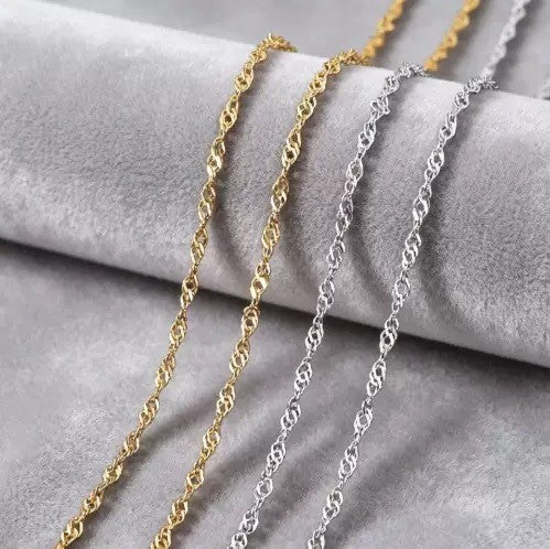 Twisted Water Wave Chain Necklace