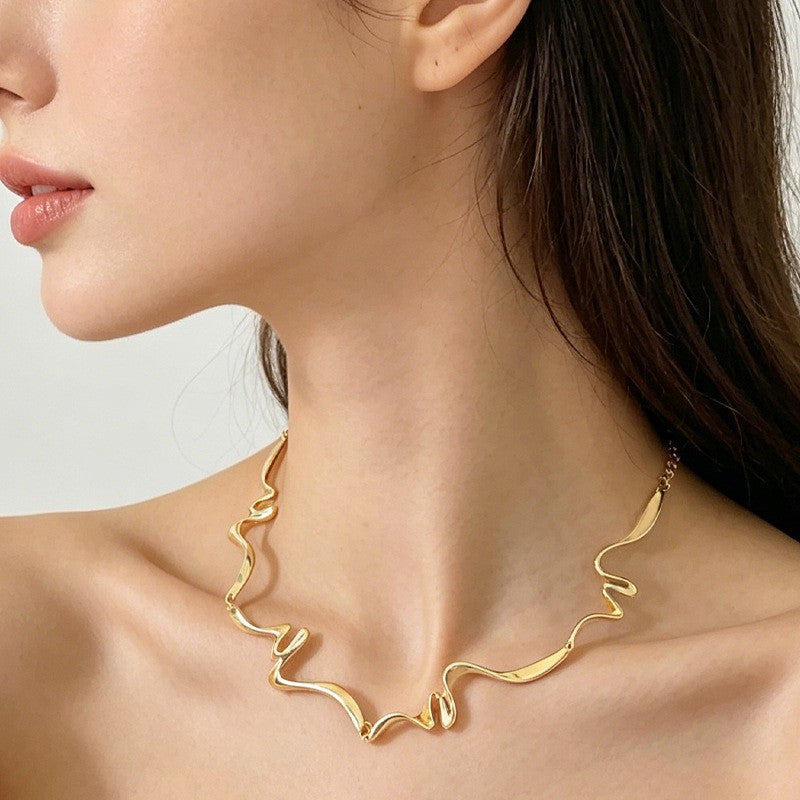 Liquid Wave Choker Necklace