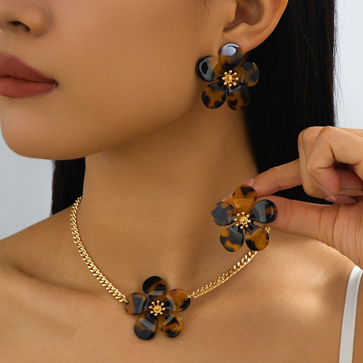 Tortoise Shell Flower Necklace & Earring Set