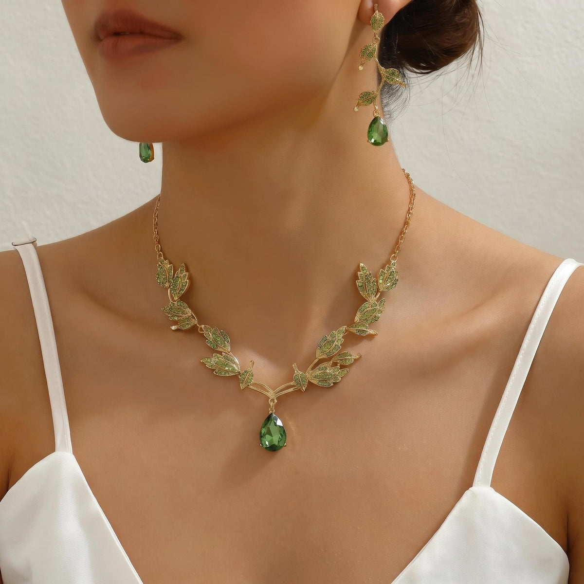 Green Leaf Jewelry Set