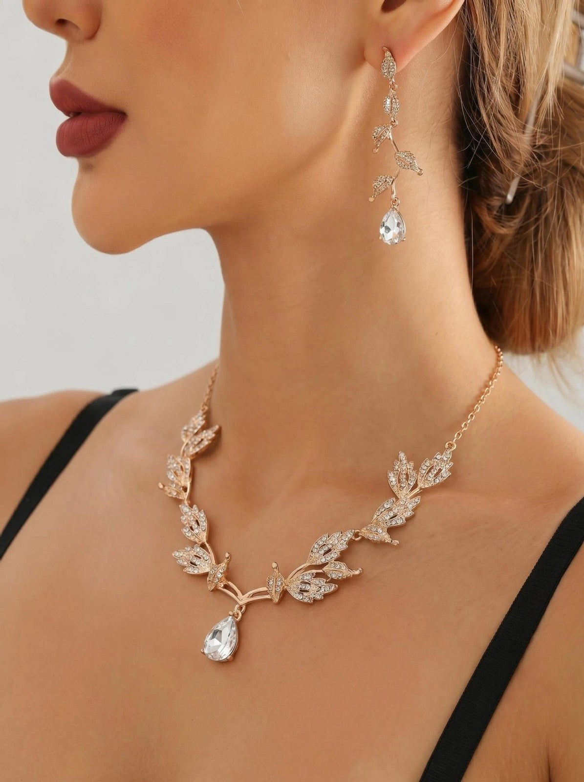 Green Leaf Jewelry Set