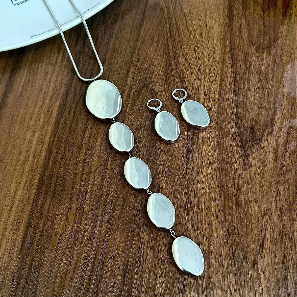 Smooth Oval Link Necklace & Earring Set
