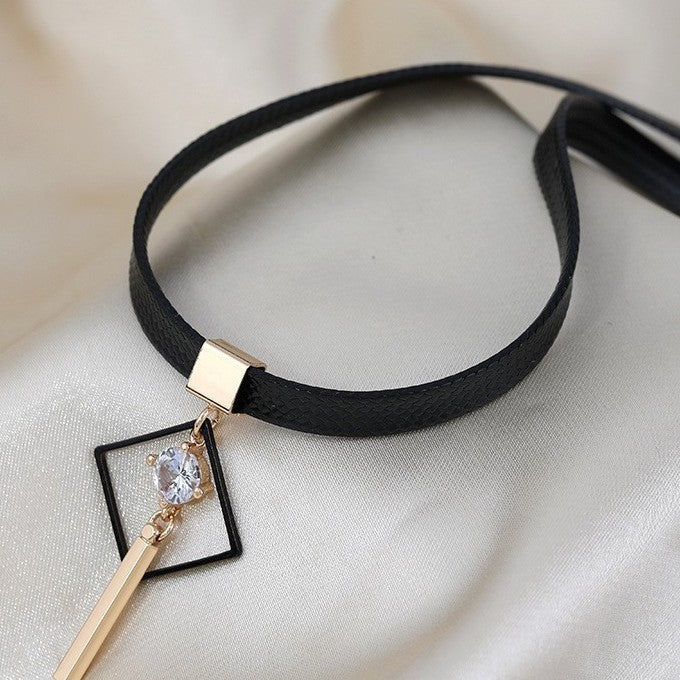 Black Braided Square Choker Pendant