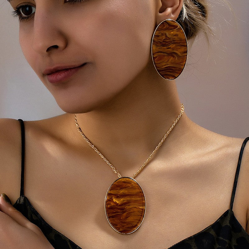 Tortoise Oval Pendant & Earring Set