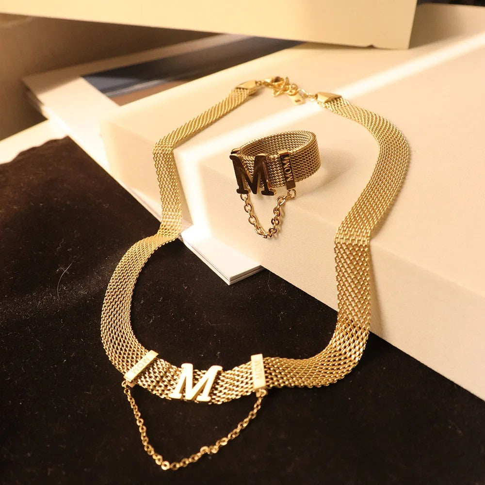 Initial Mesh Choker Necklace