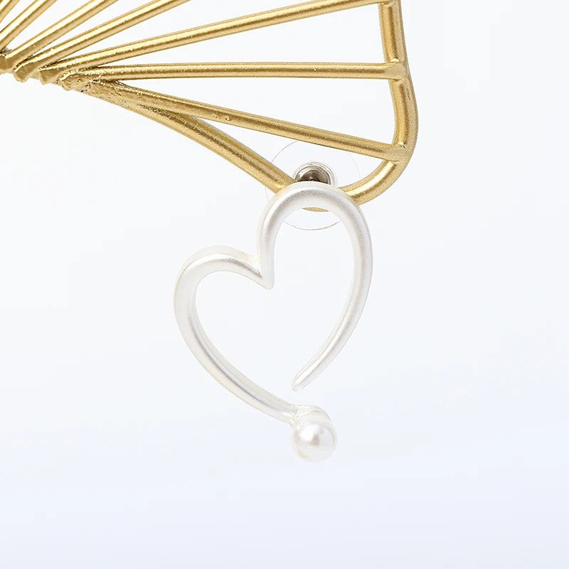 Open Heart Wire Pearl Stud Earrings