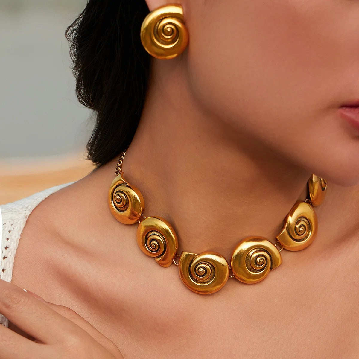 Gold-Tone Conch Spiral Jewelry Set