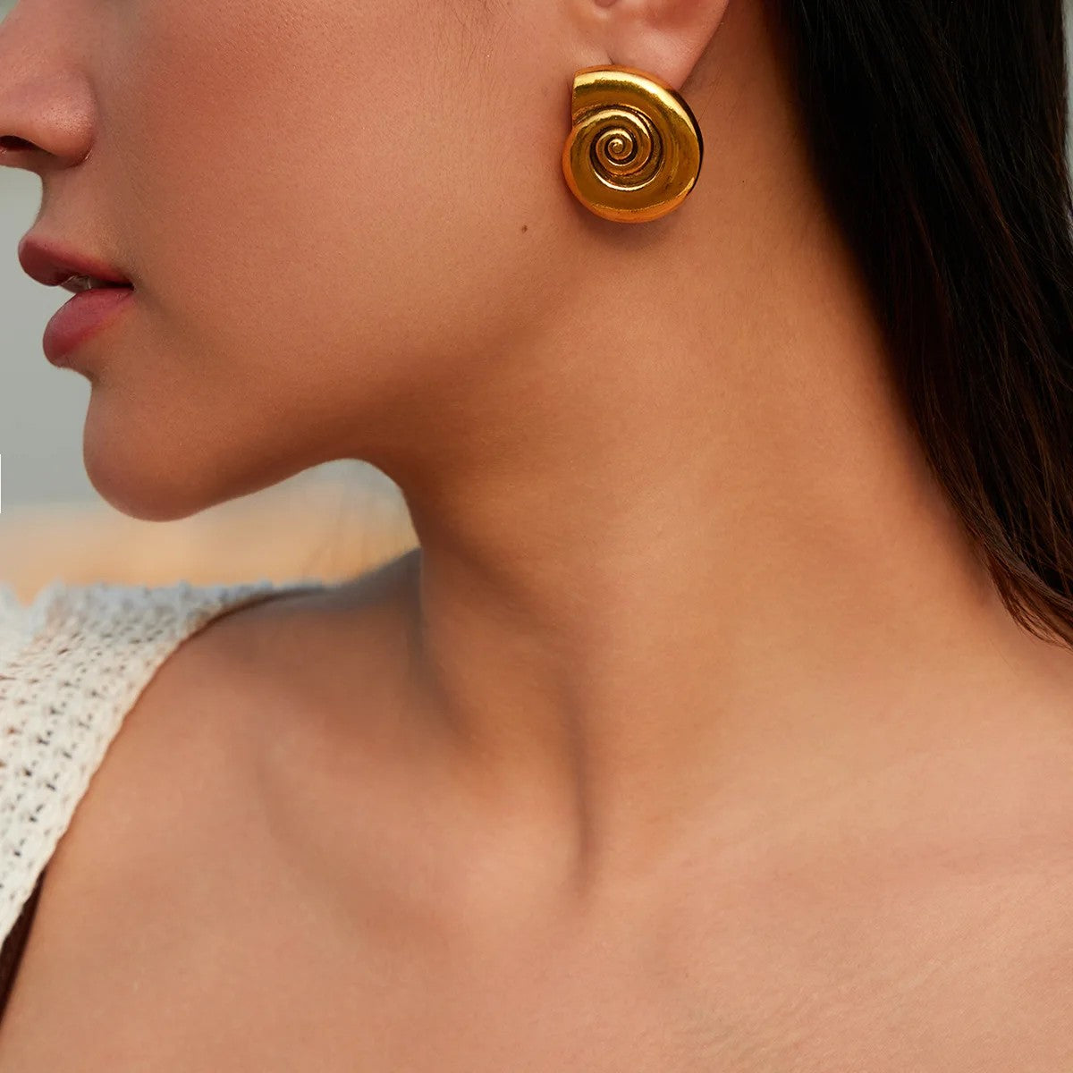 Gold-Tone Conch Spiral Jewelry Set