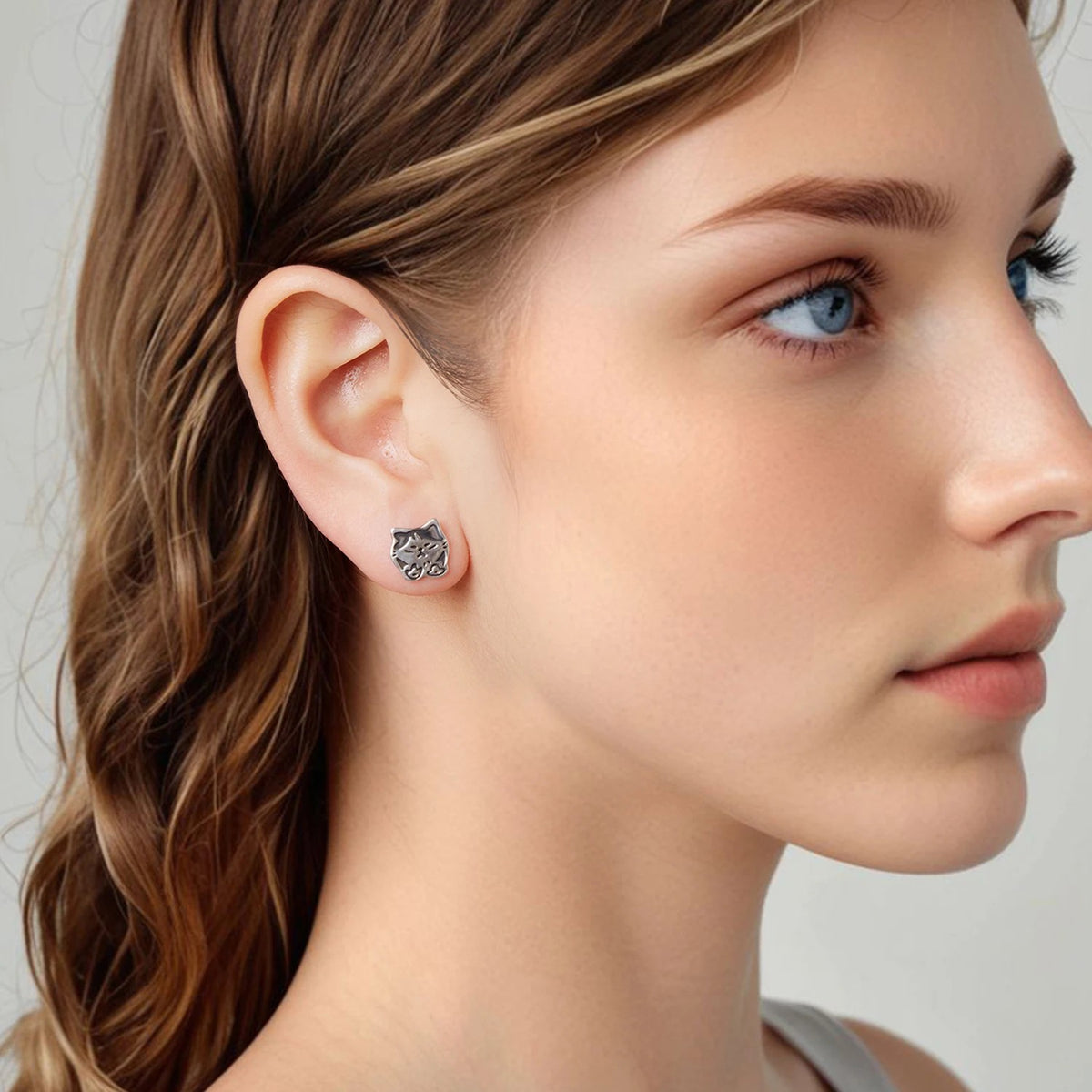 Oxidized Cat Face Stud Earrings