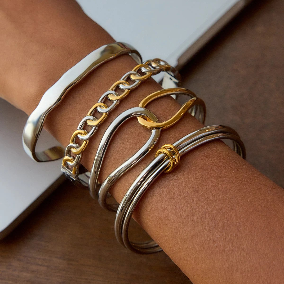 Two-Tone Link & Wave Bangle Set
