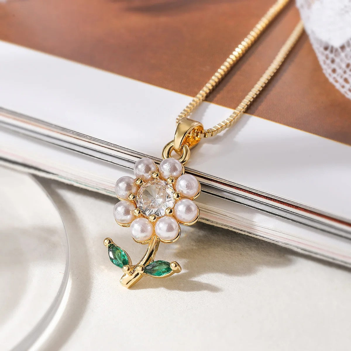 Floral Zircon Pendant Necklace