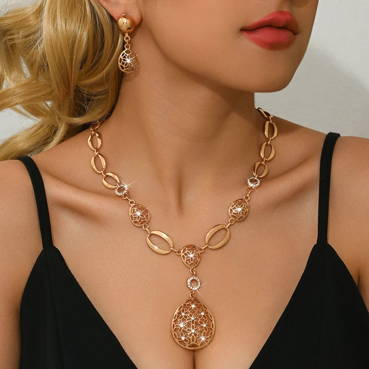 Filigree Oval Link Necklace & Earring Set
