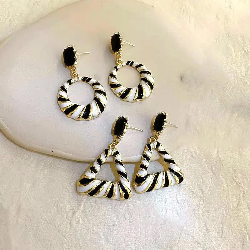 Black & White Swirl Hoop & Triangle Drop Earrings