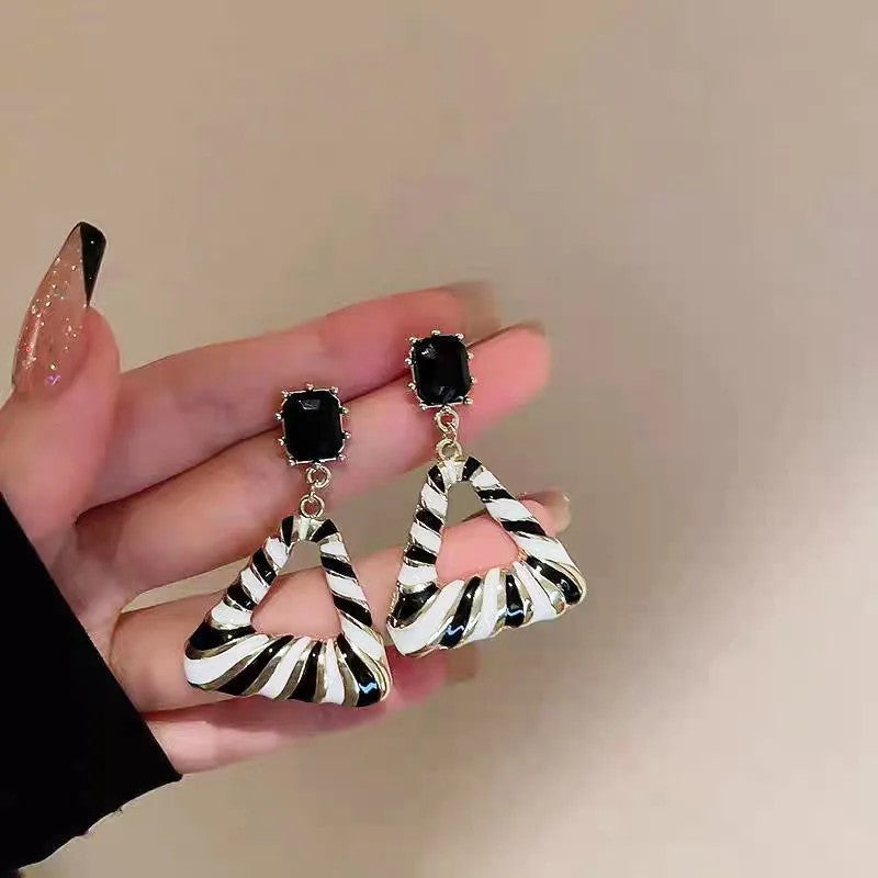 Black & White Swirl Hoop & Triangle Drop Earrings