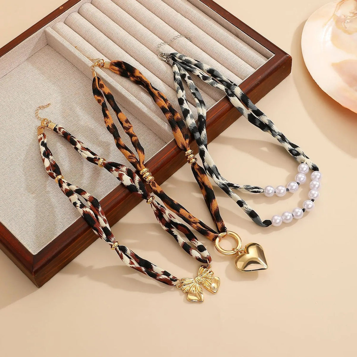 Leopard Print Pearl & Bow Necklace