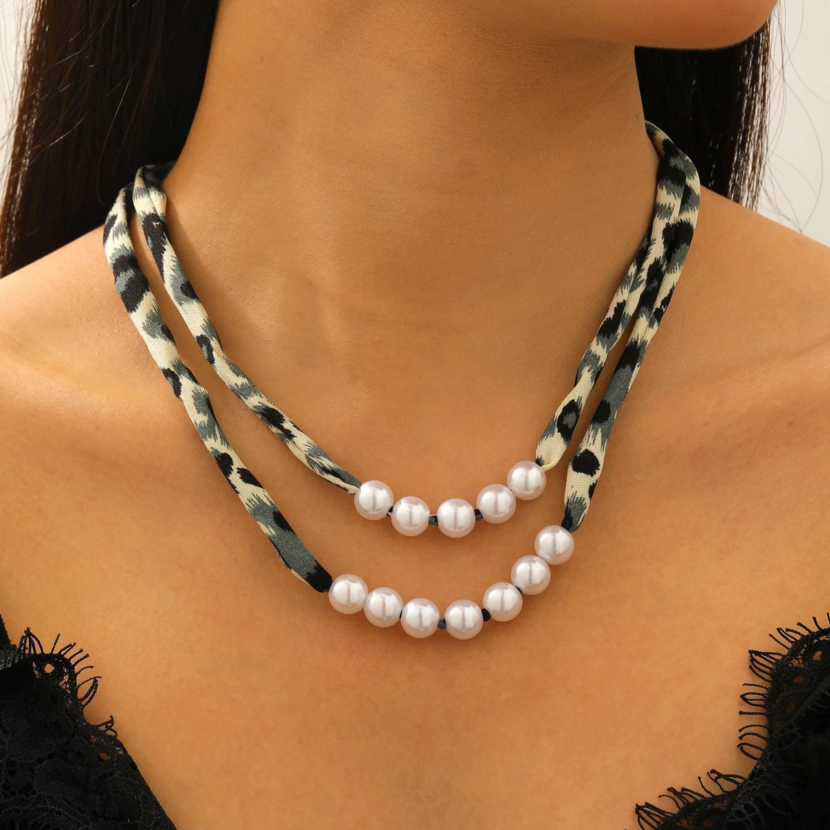Leopard Print Pearl & Bow Necklace