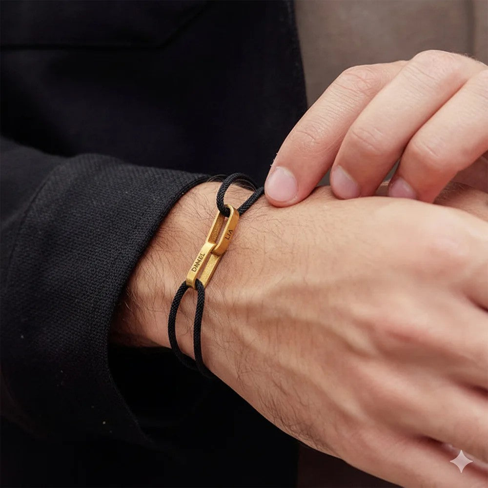 Personalized Interlocking Link Bracelet