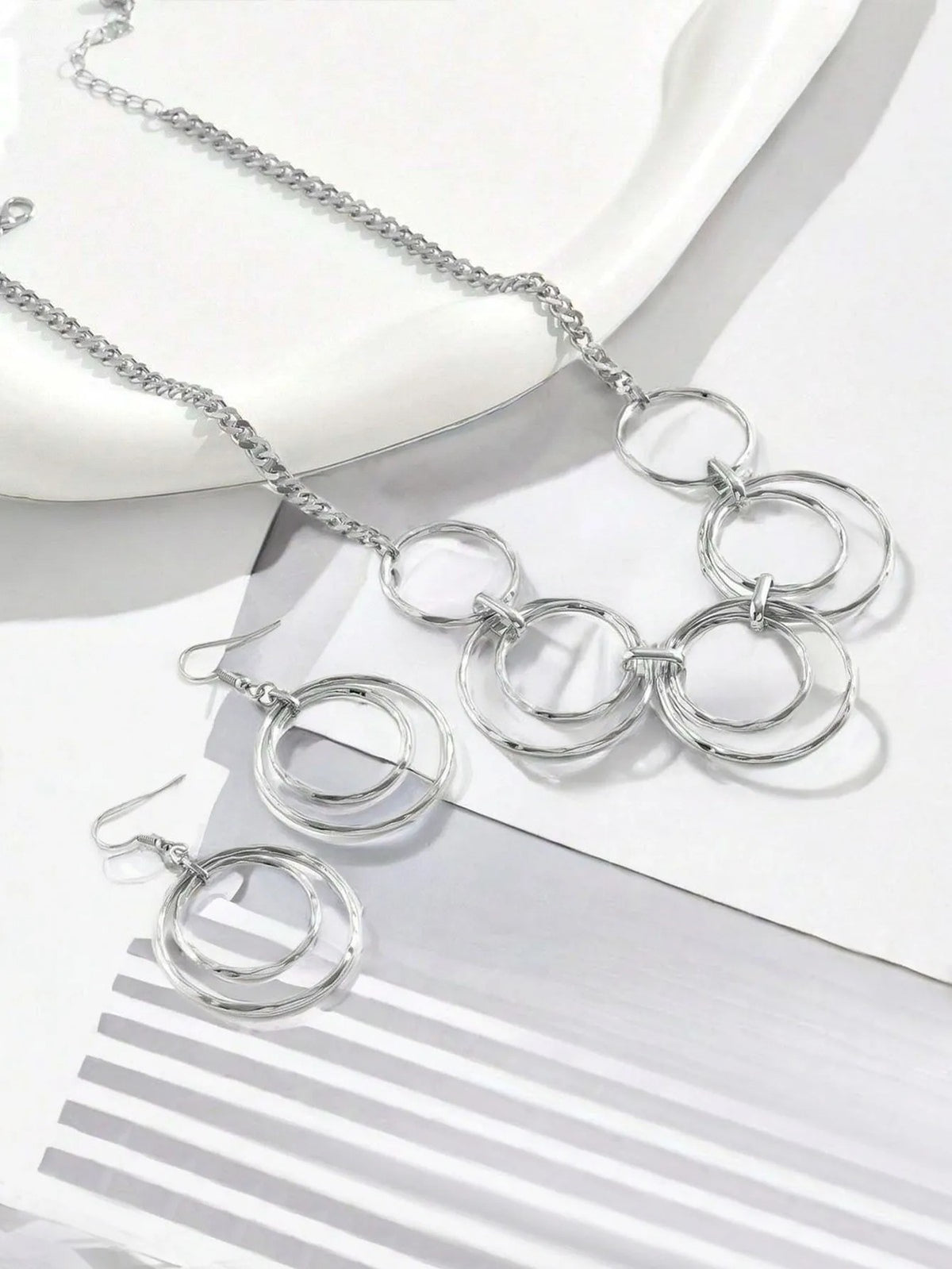 Double Circle Link Necklace & Earring Set