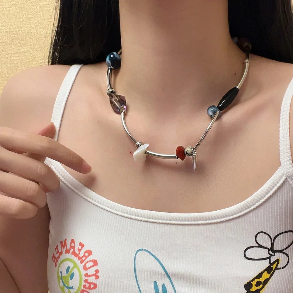 Curved Bar Mixed Bead Necklace